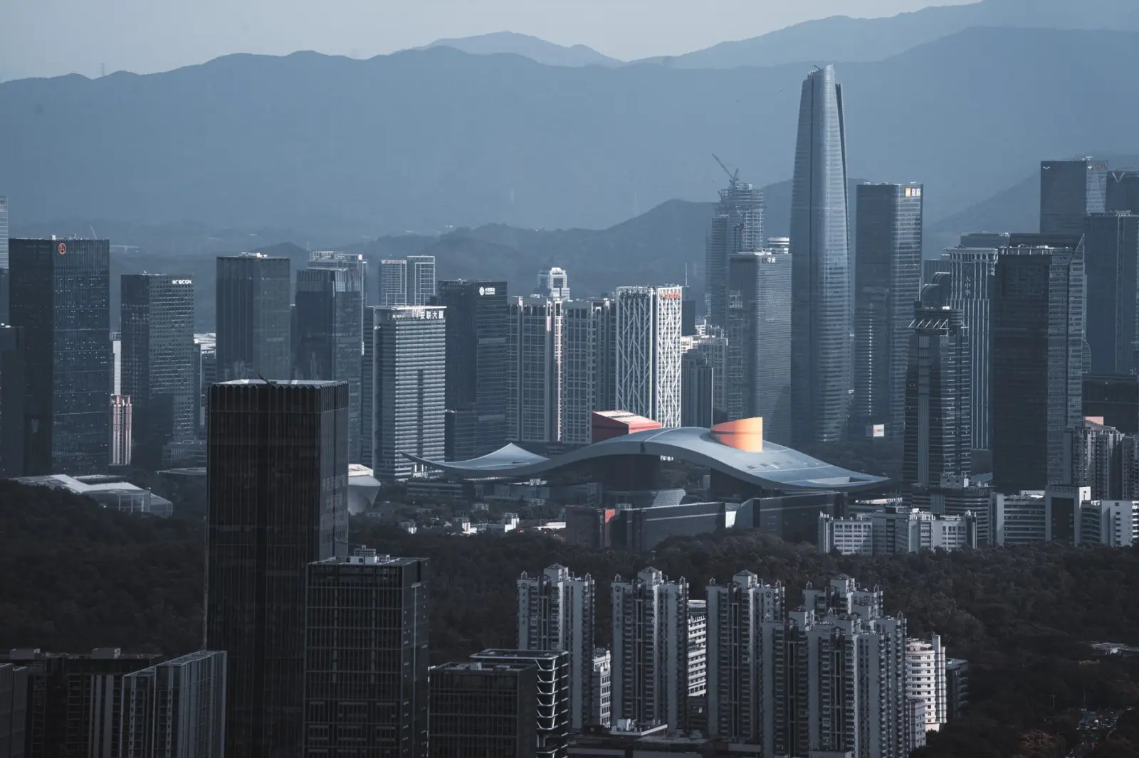 青岛地区船用导航雷达与电子海图产品选型对比分析