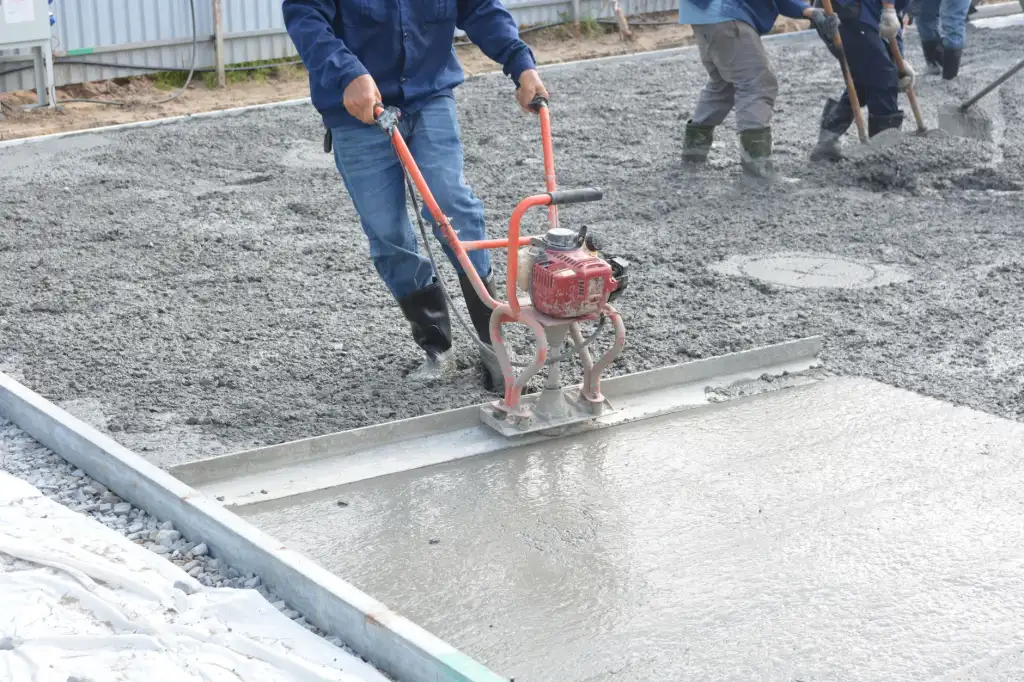 青岛地区船用导航雷达与GPS导航仪选型对比分析