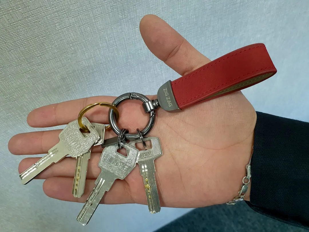 青岛地区船用雷达与电子海图设备选型对比分析
