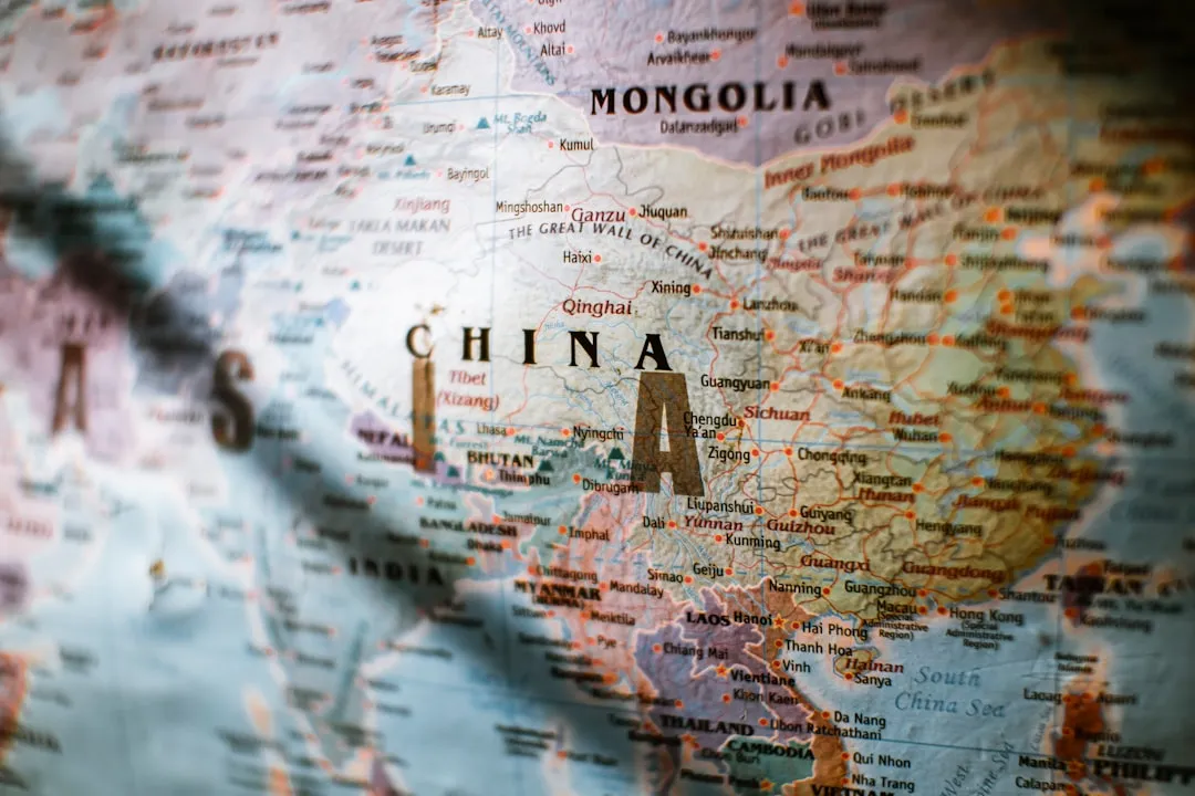 青岛地区渔船GPS导航仪选型与电子海图配置方案