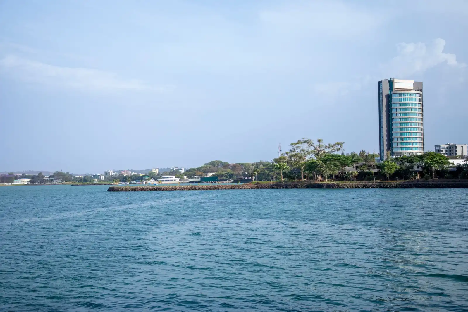 船用GPS导航仪与测深仪组合选型及应用场景对比